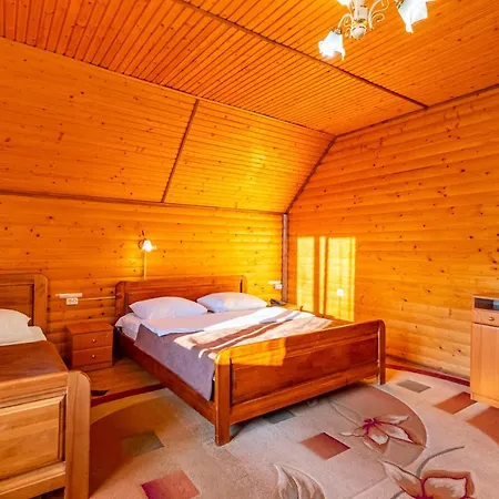 гуцульська світлиця Bukovel