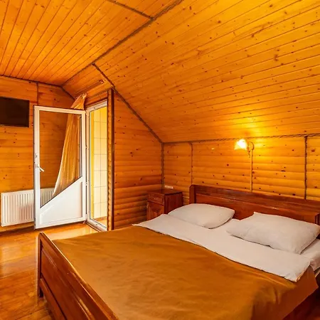 гуцульська світлиця Hotel *