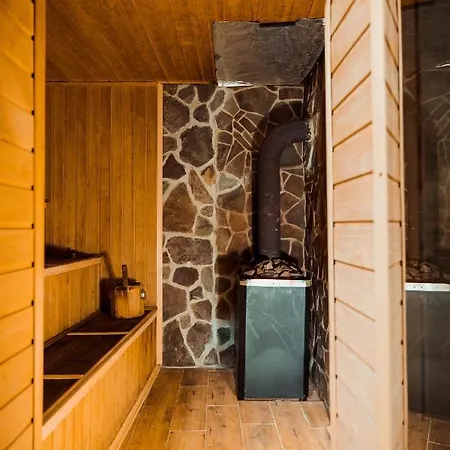 Hotel гуцульська світлиця *