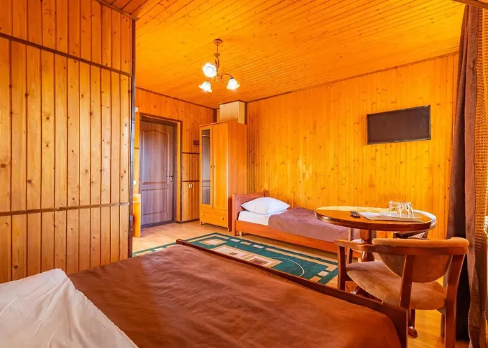 гуцульська світлиця Hotel Bukowel