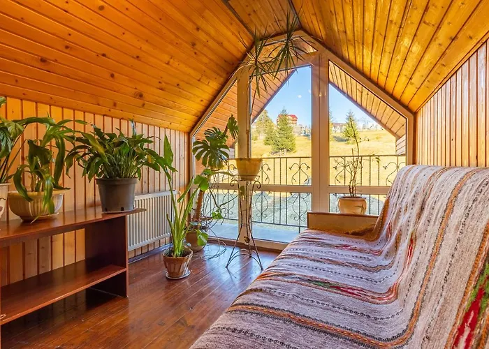 гуцульська світлиця