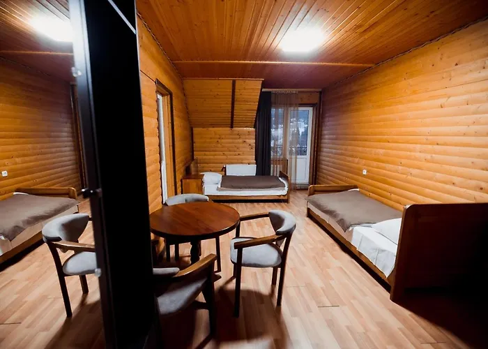 Hotel гуцульська світлиця *