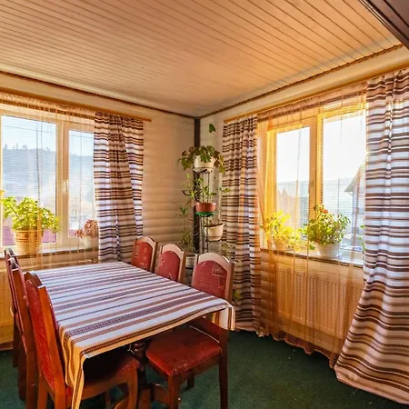 гуцульська світлиця *