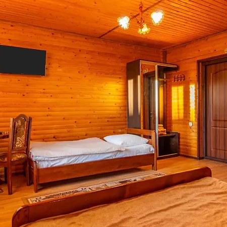 гуцульська світлиця