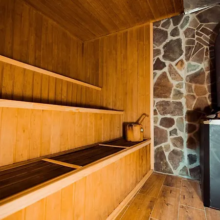 гуцульська світлиця