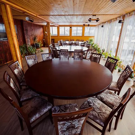 Ξενοδοχείο гуцульська світлиця